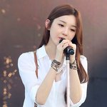 강민경 <b>자신</b>도 <b>본인</b>이 예쁜걸 잘 아는듯ㅠ