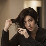 이준기 <b>입대</b> 직전에 찍은 화보 공개