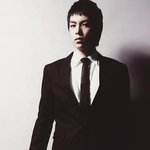 남자 연예인들의 좋은 <b>복장</b>의 예