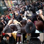 <b>명동</b>에서 승승장구 촬영중인 구혜선...(사진有)