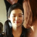 아이라인 지운 f(<b>x</b>) 설리, 예상밖의 충격;