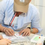 튜닝의 대가 구준엽의 스와로브스키 크리스탈 아이폰 케이스~!