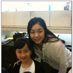 김연아와 같이 사진찍은 안정환 딸 <b>리원</b>