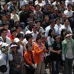 그래도 경남 아닌가" vs "너무 오래 해먹었다"