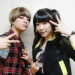 주먹만한 'f(<b>x</b>)'의 엠버 얼굴크기