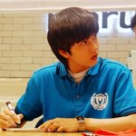 팬사인회 <b>참석</b>한 유승호, 남자다워졌네