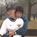 이게 안웃기면 내거시기를 걷어차라