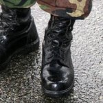 군대 다녀온 분들은 아시죠? <b>무좀</b>!! 정말 짜증났답니다 ㅠㅠ