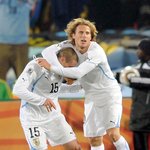 [wc 2010] 남아공, <b>개최국</b> 첫 탈락위기…우루과이에 0-3...
