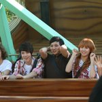 [사진有]포미닛 바이킹 타는거 봄! 현아표정<b>압권</b>!