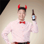 천의 얼굴 싸이의 <b>신나</b>는 몸짓 ㅋㅋㅋ