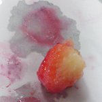<b>딸기</b>씨를 빼보았어요~(인증有)