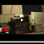 조심하세요...거울이 <b>거부반응</b> 일으킬수도 있어요...