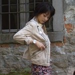 몸빼입고 돌아다니게 생김..