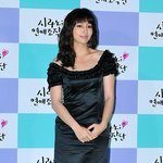 <b>우람</b>해보이는 이민정 어깨, 코디의 실수?