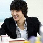 삼가고인의 <b>명복</b>을빕니다 故박용하씨..