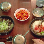저희가 오늘 쏩니다!!! <b>뼈다귀</b>해장국 vs 순대국밥 내기햇어요!...