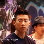 박재범 새로운 사진들, 인사성 <b>여전</b>하네ㅎ