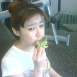 박봄에게 감사인사 한 마이티마우스 <b>상추</b> ㅋㅋ