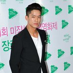 오랫만에 보는 <b>이용우</b>
