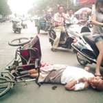 죽어가는 <b>노인</b> 모른 체…