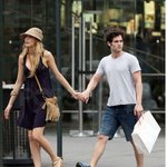 블레이크 라이블리- 펜 뱃<b>질리</b> 키스, 손이 어디에;