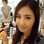 까만 피부가 섹시한 여자 연예인
