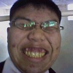 아 핸드폰 잘못 던지셨어요