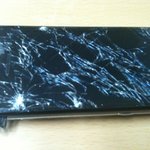 <b>lg</b>... 정말 캐실망여... 완전 액정박살...