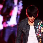살쪘다던 비, 콘서트 사진은 그대로네