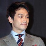 비, 자사주 <b>전량</b> 매각이 몰매맞는 이유-연예계 비리와는 다른 차원