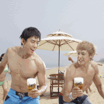 닉쿤과 <b>택연</b>이