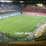 프로축구는 <b>외면</b> 대표팀 경기만 보냐