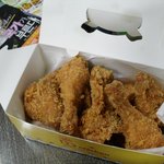 단숨이 해치운 치킨 닭다리 ~! ㅋㅋ