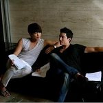 비,다니엘헤니 <b>쇼파</b>에 앉아있을 뿐인데