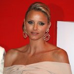 왕의 여자, 차기 모나고 <b>왕비</b>