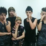 혼성그룹으로 나타난 <b>샤</b>이니, 보아?