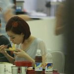 <b>도도</b>하게 라면 먹고있는 '브아걸'