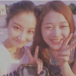 천상지희 '선데이' 와 f(x) '<b>설리</b>' 셀카!