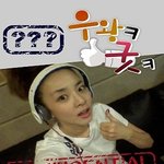 '산다라박' 머리에서 불쌍해지는 <b>헤드폰</b>