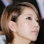 <b>의외</b>로 피어싱한 여자 연예인들