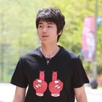 어제밤 10시 과천정부청사역에서 기성용 닮은 훈남 이상형을 봤어요...