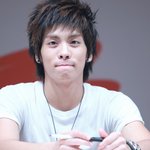 눈썹 까지 <b>염색</b>한 샤이니 '종현'