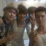 <b>슈퍼</b>주니어 콘서트 보러 갔던 닉쿤 사진~!