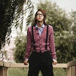 <b>멜빵</b> 바지를 입은 '장근석' 완벽 비율