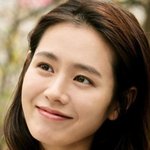 <b>청순</b><b>vs</b>섹시 두 얼굴의 여스타