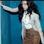 <b>채정안</b>이 보이는 미니스커트 입은 '한효주'