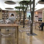 언니 <b>라식</b> 검사 하는데 같이 왔는데 심심해요!