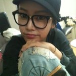 '티아라' <b>소연</b> 셀카중 누구의 무릎일까?