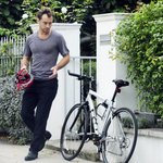 <b>런던</b>에서 자전거 타는 '주드 로'